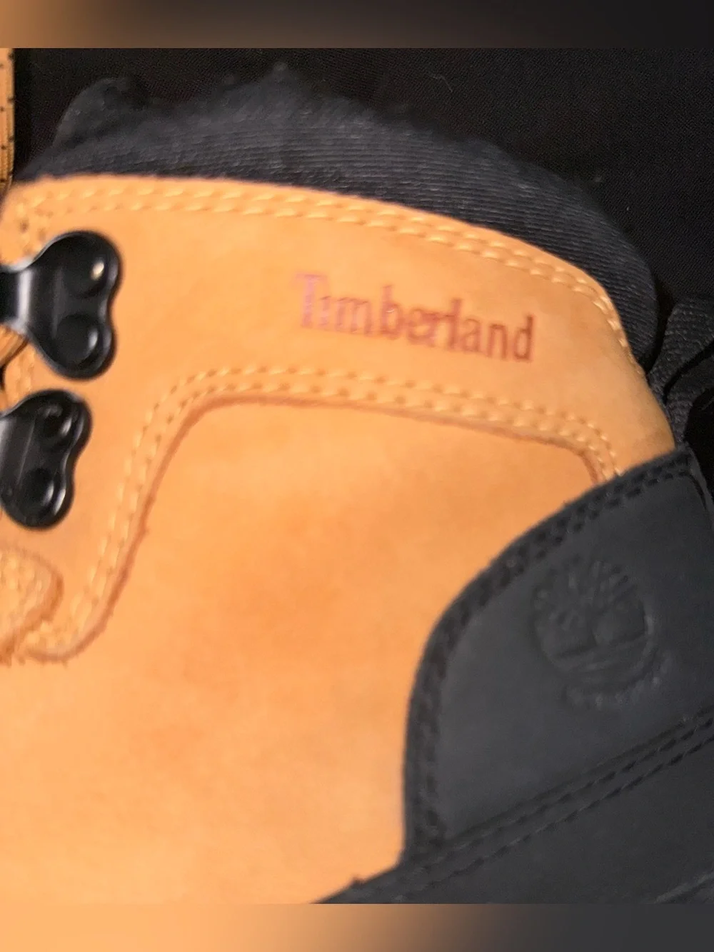 Timberland A63F5 Boys Youth Size 5 Waterproof Hiking Boots Wheat Leather